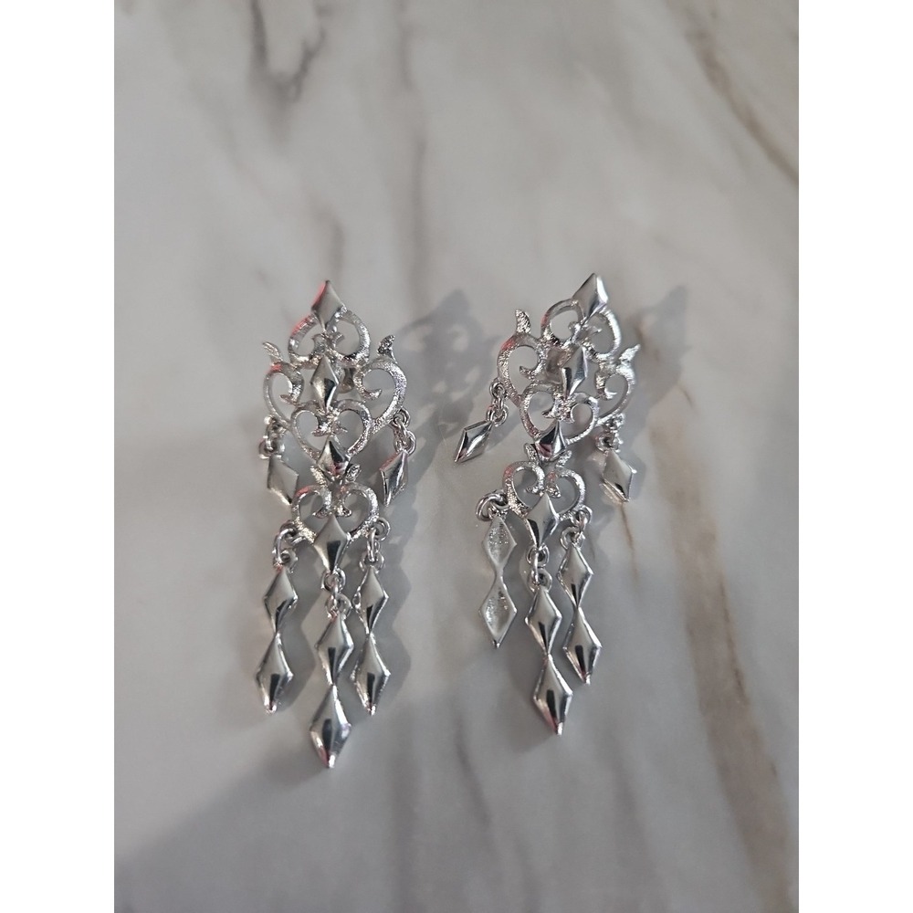 Vintage Monet Chandelier Dangle Tassel‎ Heart Scroll Silver Tone Pierced Earring